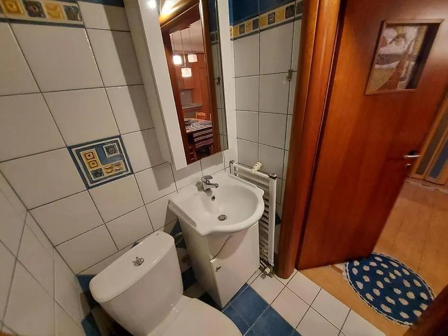 Cute Apartment With A Lovely Garden 尼亚米卡尼奥纳